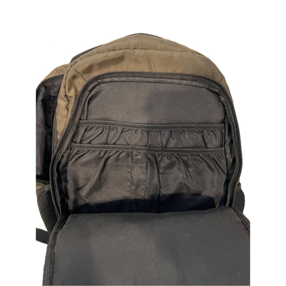 ack Abrahams The Hamilton 18-In Workbook Backpack w USB Port - Picture 5 of 8